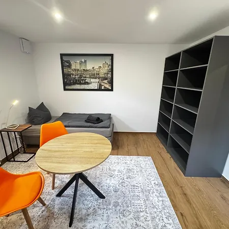 120m² Nahe A1 - 4 Schlafzimmern - 2 Baeder - Parkplatz, Wlan *